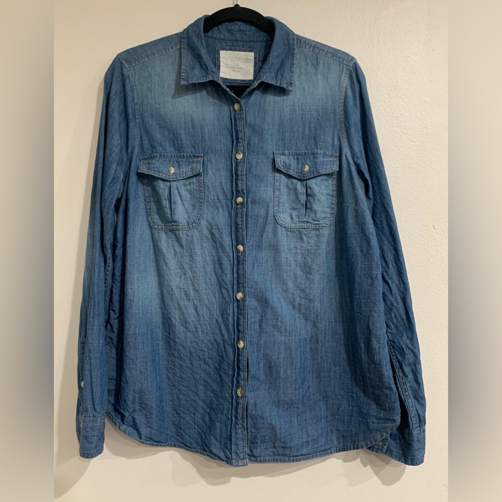 Chambray Button Down Long Sleeve Shirt Women’s Size Large 100% Cotton